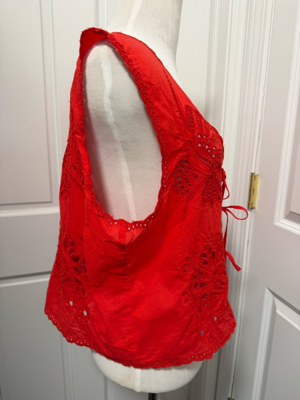 Free People Sweet Escape Embroidered Eyelet Tie Front Top Red Women's Size Large - Picture 5 of 11